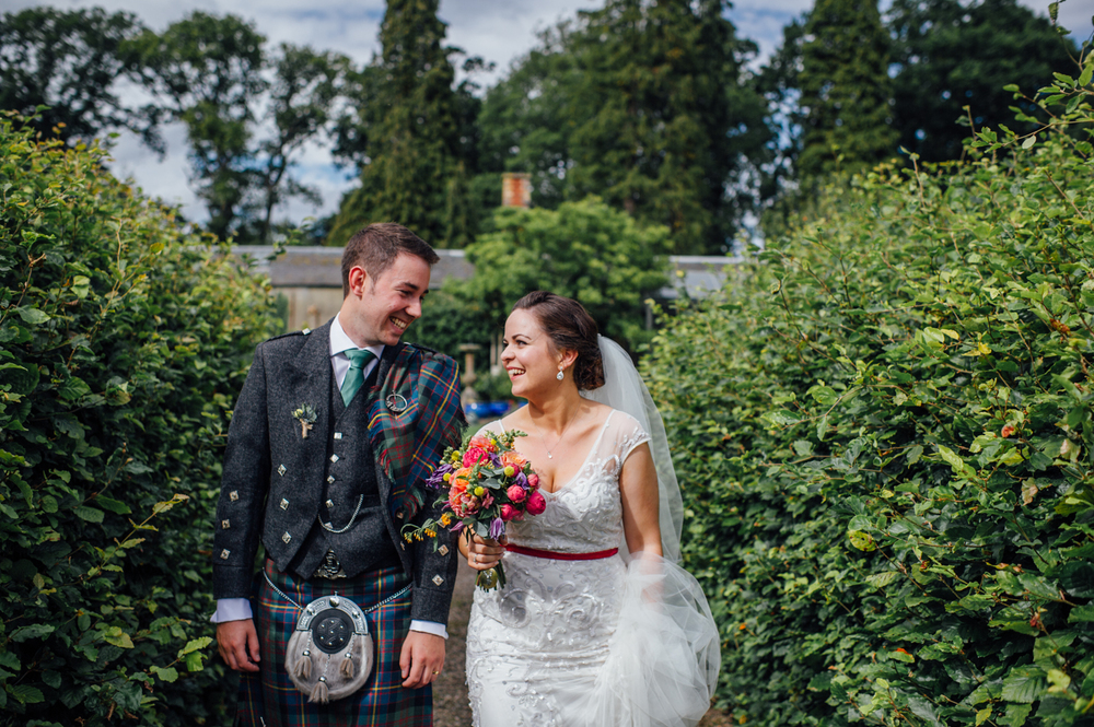 078-lisa-devine-photography-alternative-creative-wedding-photography-glasgow-errol-park-perthshire-scotland-uk.JPG