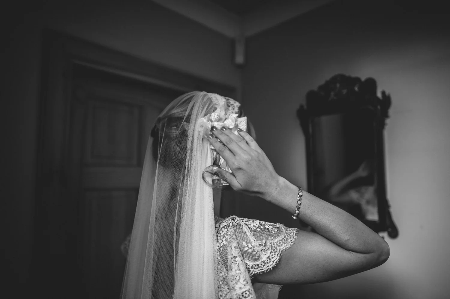 0094-LISA_DEVINE_PHOTOGRAPHY_ALTERNATIVE_WEDDING_PHOTOGRAPHY_SCOTLAND.JPG