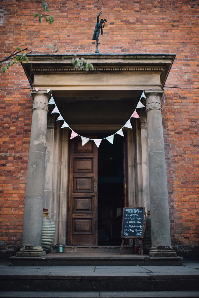 0004-LISA_DEVINE_PHOTOGRAPHY_ALTERNATIVE_WEDDING_PHOTOGRAPHY_SCOTLAND_WALCOT_HALL_SHROPSHIRE.JPG