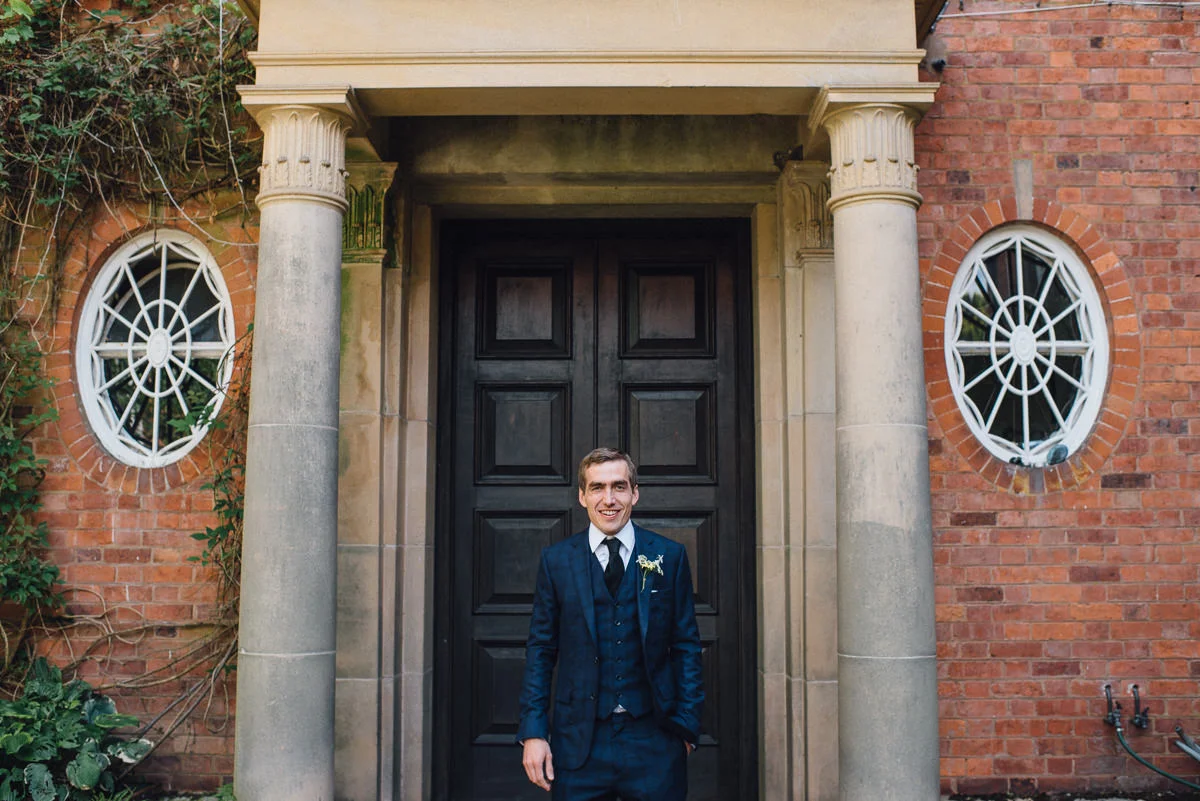 0019-LISA_DEVINE_PHOTOGRAPHY_ALTERNATIVE_WEDDING_PHOTOGRAPHY_SCOTLAND_WALCOT_HALL_SHROPSHIRE.JPG