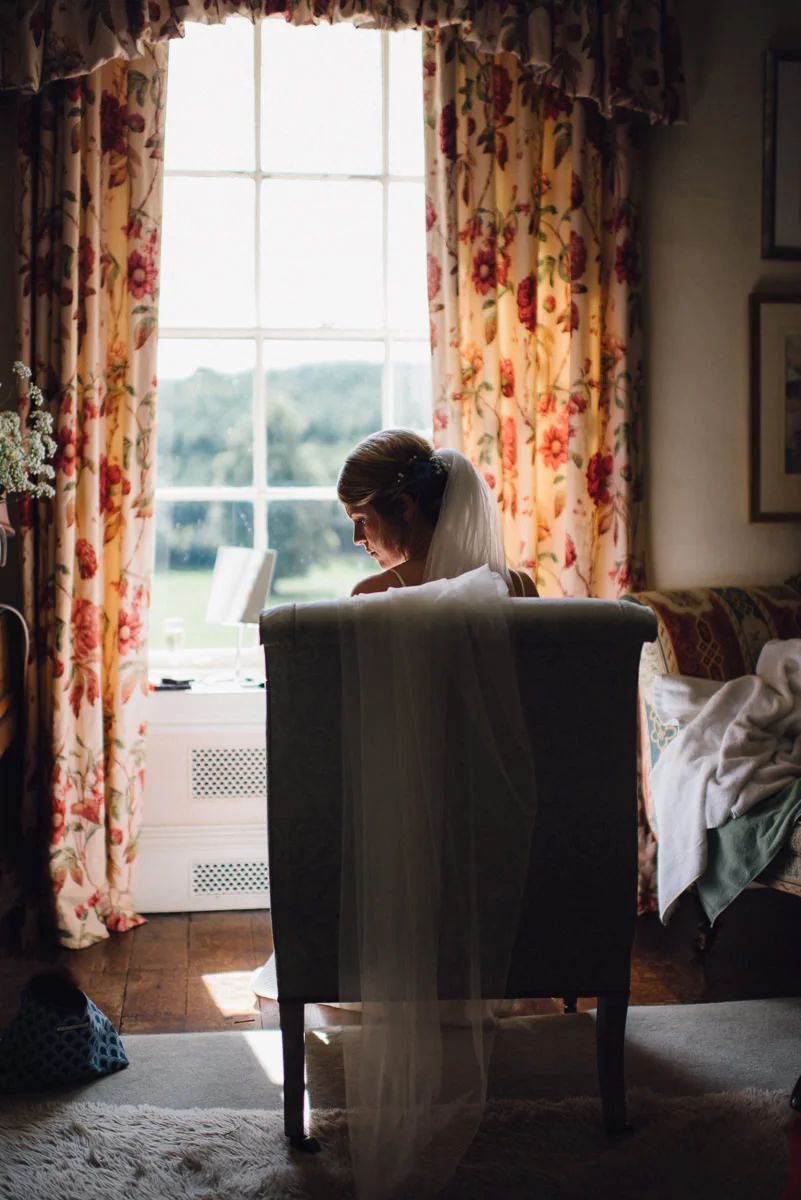 0020-LISA_DEVINE_PHOTOGRAPHY_ALTERNATIVE_WEDDING_PHOTOGRAPHY_SCOTLAND_WALCOT_HALL_SHROPSHIRE.JPG