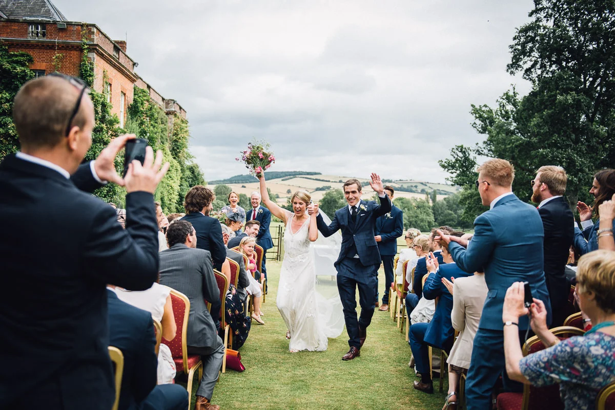 0040-LISA_DEVINE_PHOTOGRAPHY_ALTERNATIVE_WEDDING_PHOTOGRAPHY_SCOTLAND_WALCOT_HALL_SHROPSHIRE.JPG