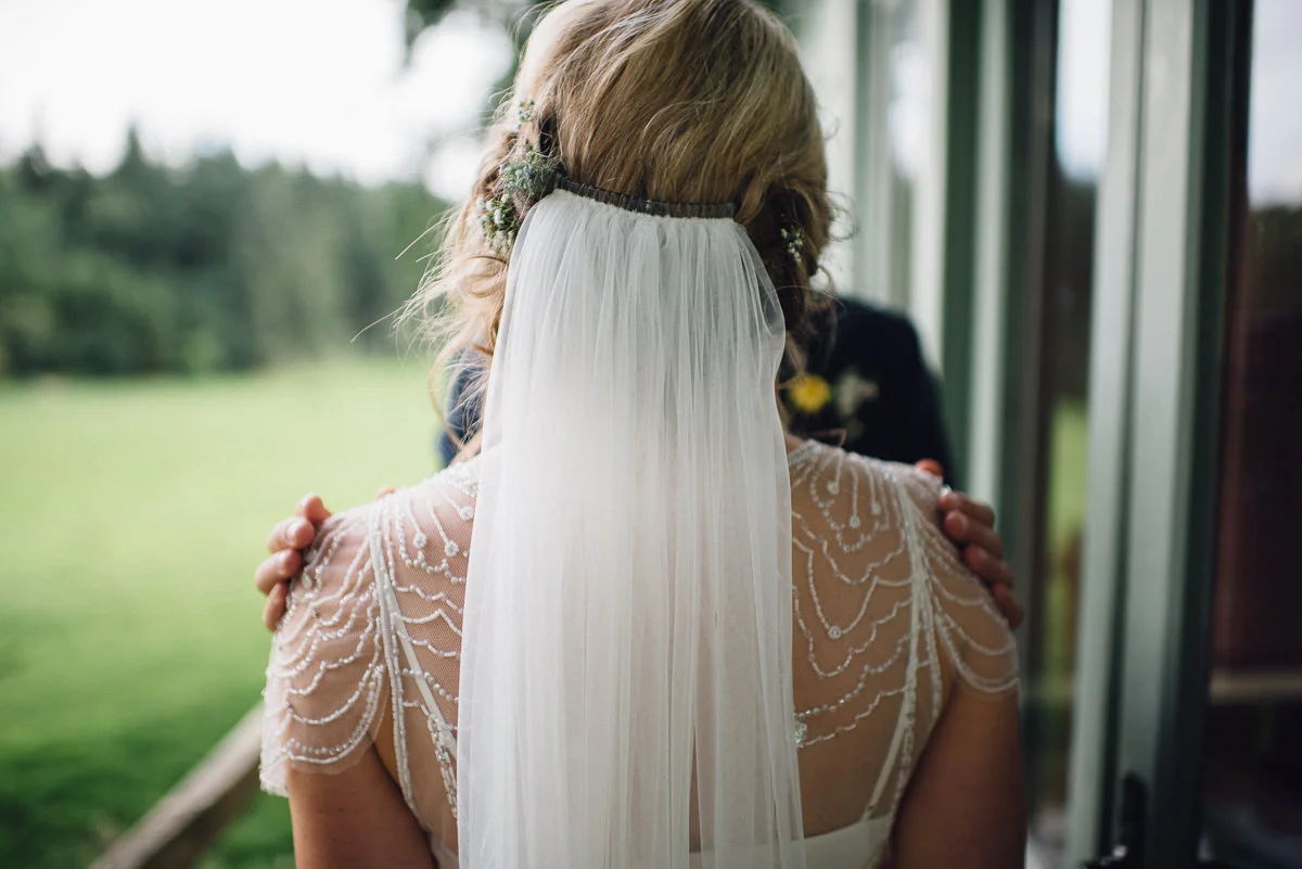 0094-LISA_DEVINE_PHOTOGRAPHY_ALTERNATIVE_WEDDING_PHOTOGRAPHY_SCOTLAND_WALCOT_HALL_SHROPSHIRE.JPG