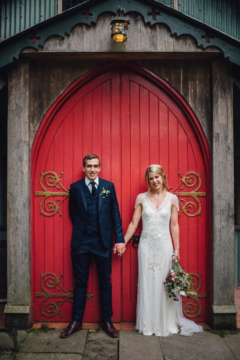 0097-LISA_DEVINE_PHOTOGRAPHY_ALTERNATIVE_WEDDING_PHOTOGRAPHY_SCOTLAND_WALCOT_HALL_SHROPSHIRE.JPG