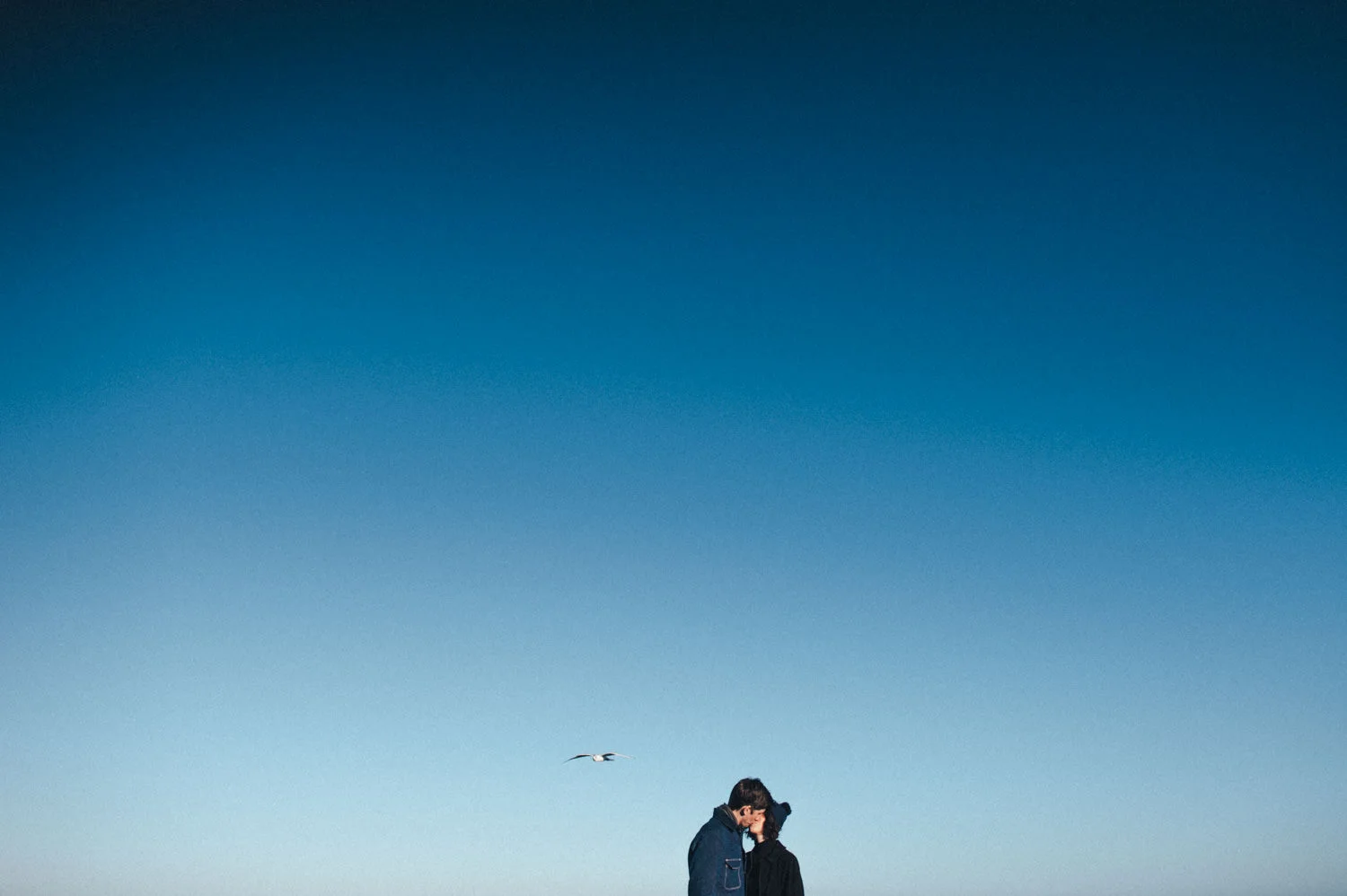 0026-LISA_DEVINE_ALTERNATIVE_WEDDING_PORTRAIT_PHOTOGRAPHY_PORTOBELLO_EDINBURGH_SCOTLAND-2398.jpg