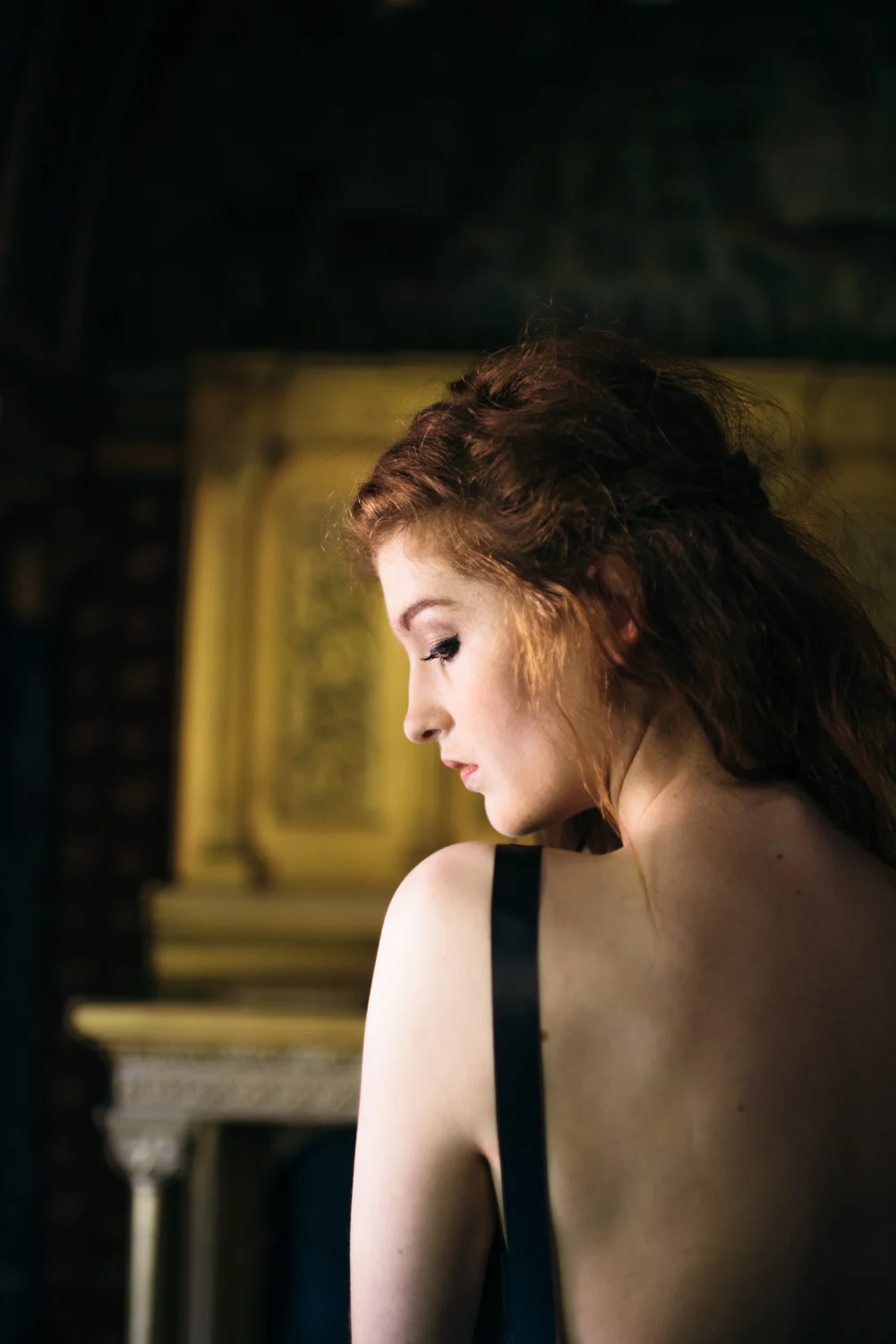 0105-LISA-DEVINE-PHOTOGRAPHY-STYLED-SHOOT-MOUNT-STUART-FASHION-INSPIRATION-8073.jpg
