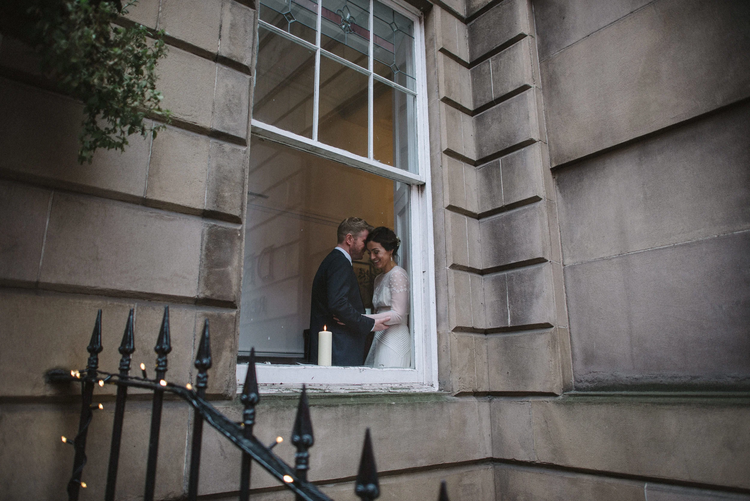 0105-LISA-DEVINE-PHOTOGRAPHY-ALTERNATIVE-WEDDING-GLASGOW-CITY-WEDDING.JPG
