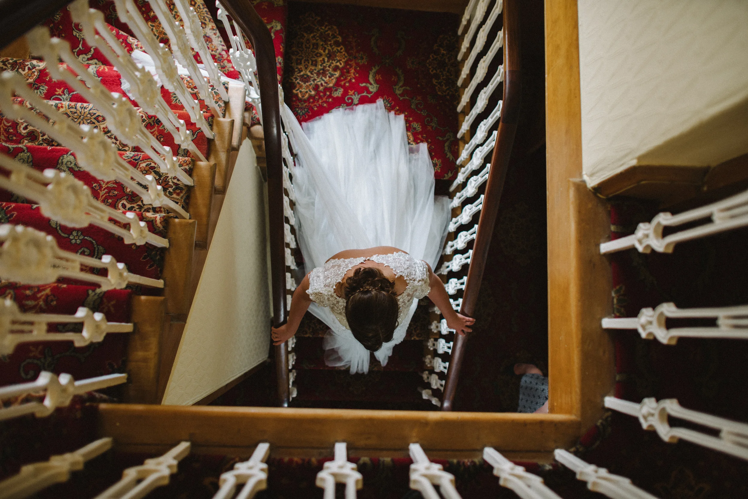 750_2725-Lisa-Devine-Alternative-Creative-Wedding-Photography-Glasgow-Scotland-Destination-Weddings-Elopements-Scotland.jpg
