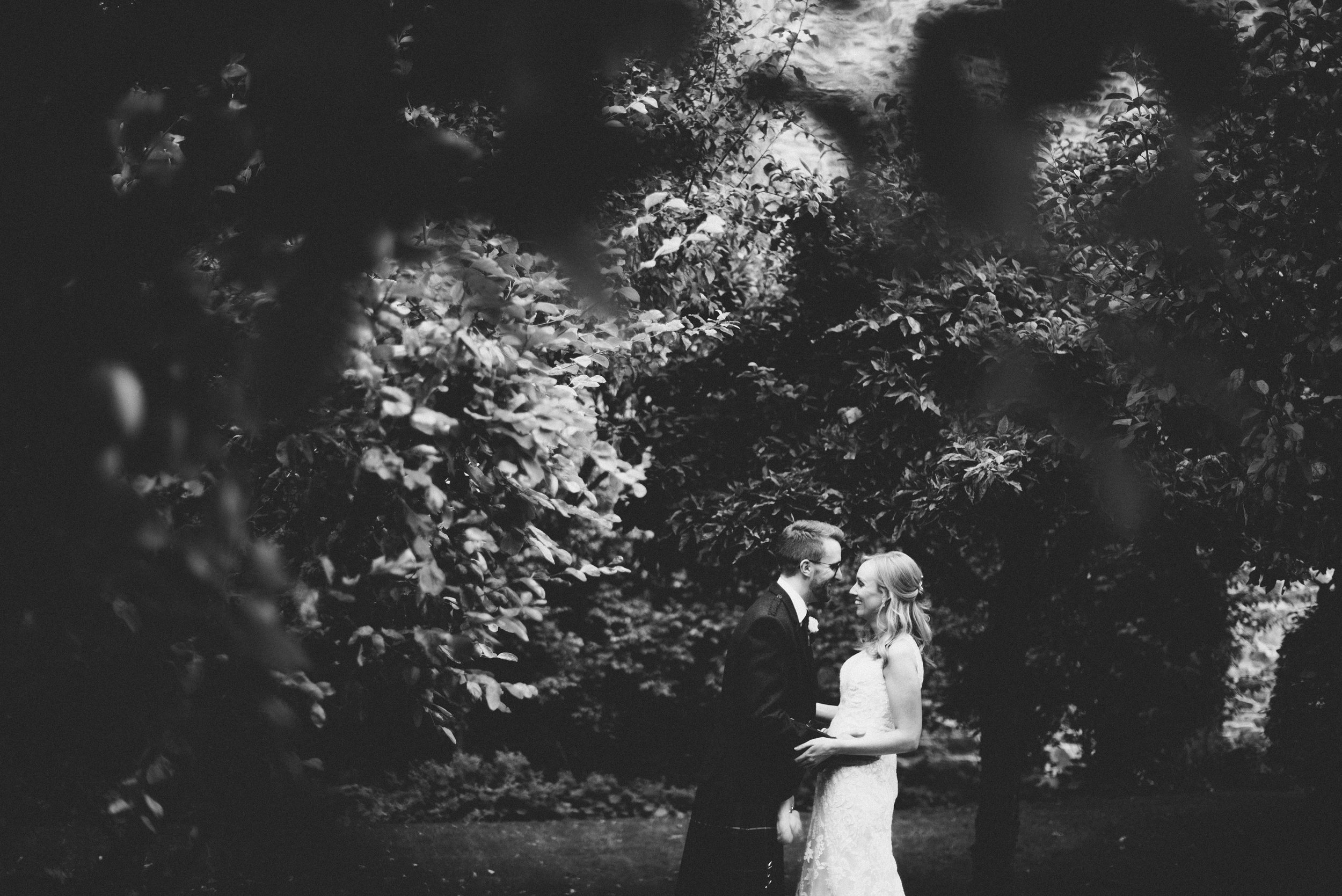 0208-LISA-DEVINE-PHOTOGRAPHY-ALTERNATIVE-WEDDING-PHOTOGRAPHY-CREATIVE-WEDDING-PHOTOGRAPHY-SCOTLAND-2017-WEDDINGS-750_2731.jpg