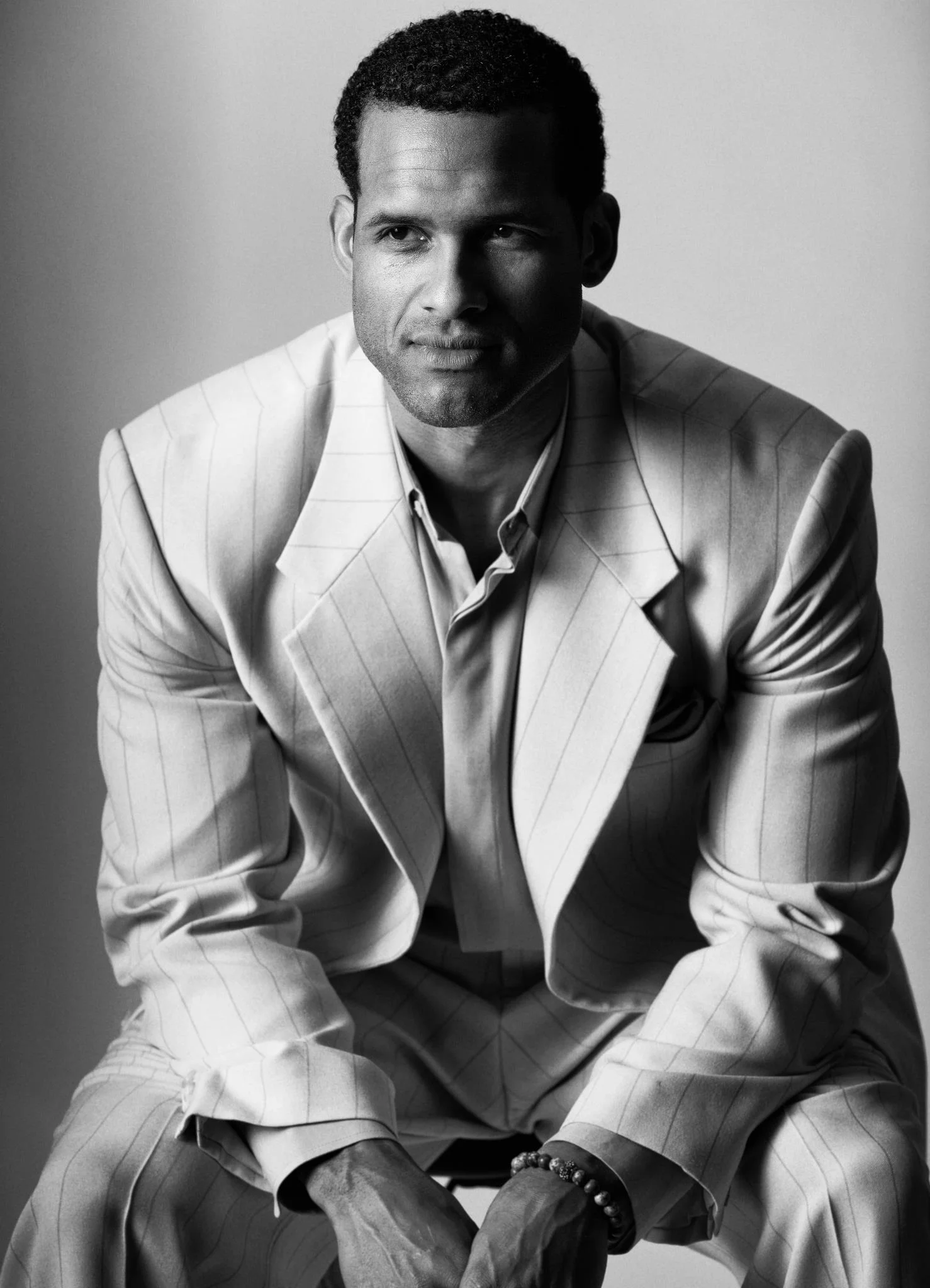 Win a date with former NBA star Stephen Howard on Friday, May 19th 2017. Includes:Private driverGourmet Dinner cocktails/wine & dessertRosesPhoto with Stephen2 Premiere Access Tickets to ALS In Wonderland Soiree on May 20thAuction for Steph…