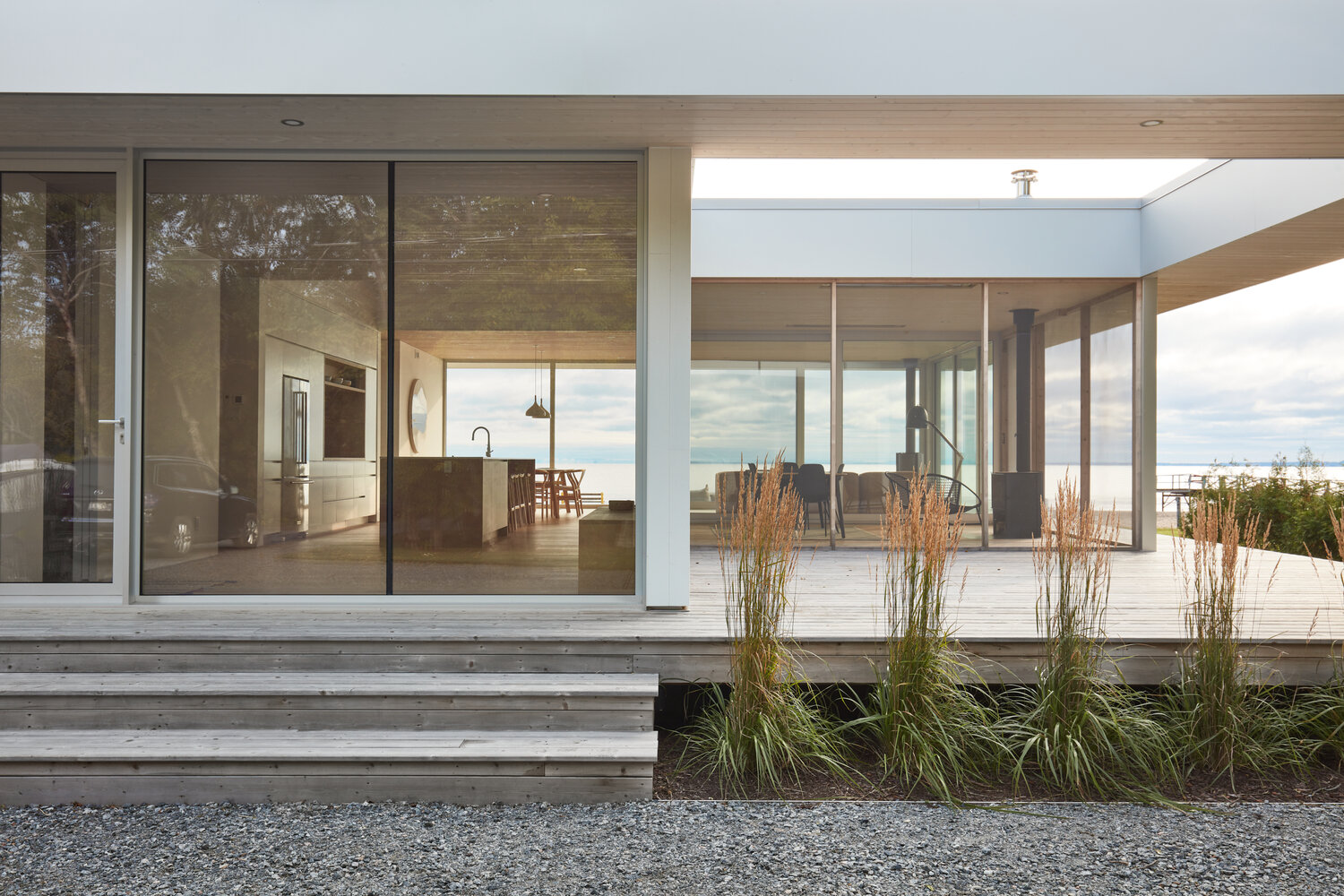 chalet maison de plage nordique minimaliste scandinave architecte jérôme lapierre