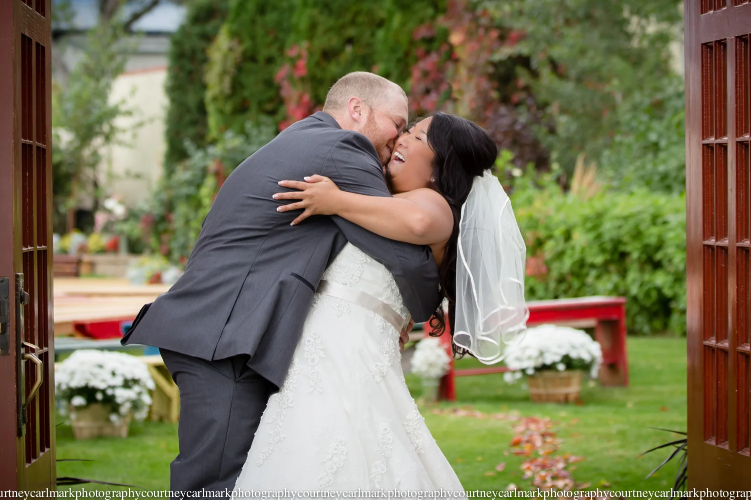 Glasgow Garden Wedding: SaraAnn & Tore