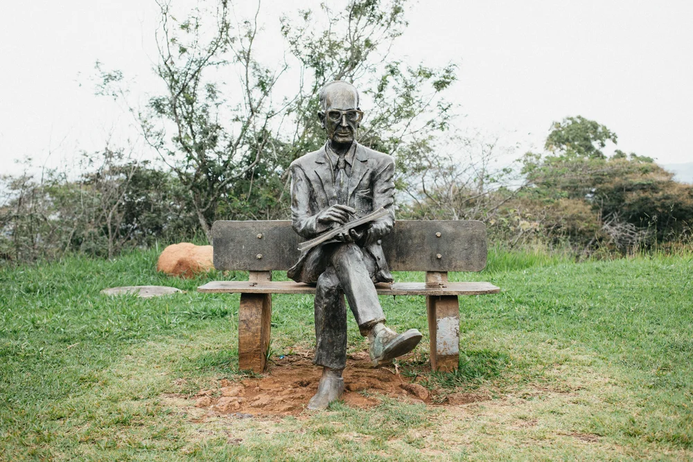 Roteiro Itabira: A Cidade de Carlos Drummond de Andrade - Eduardo & Mônica