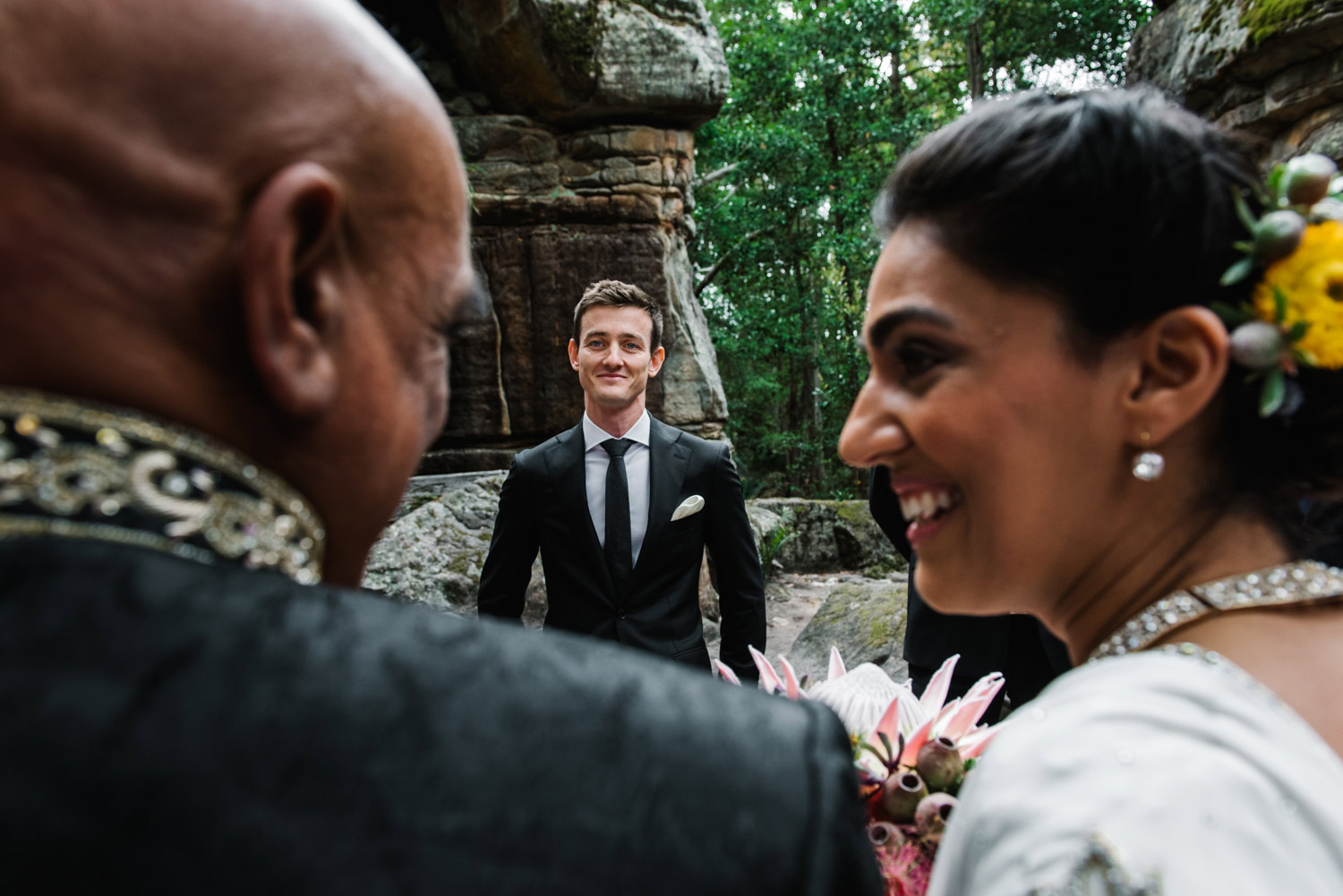 Father and bride share a final word before marriage