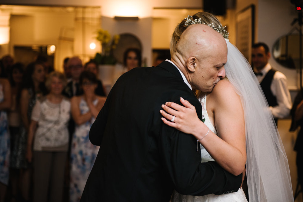 Emotional father daughter dance 