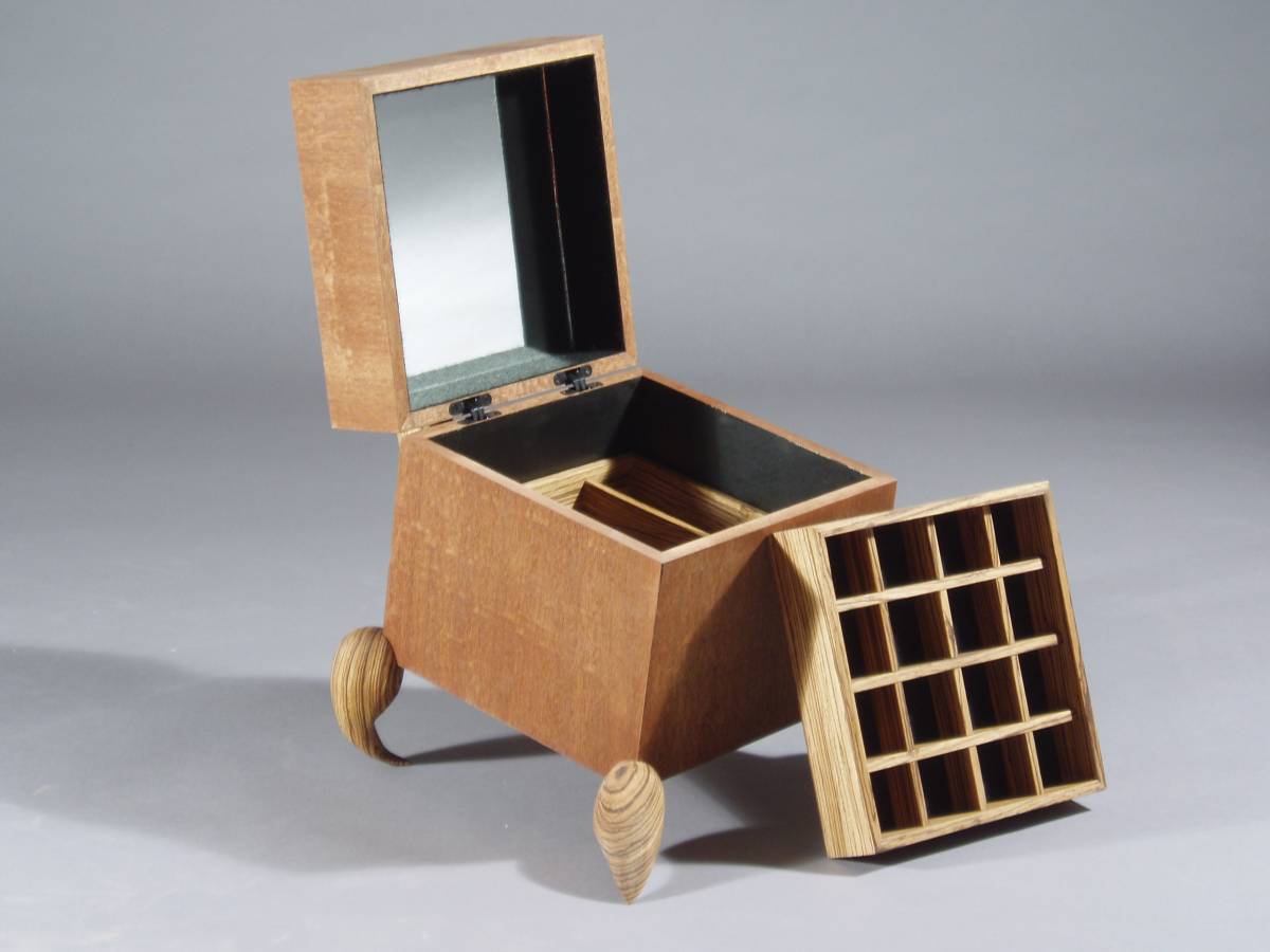 Untitled Jewelery Box.jpg