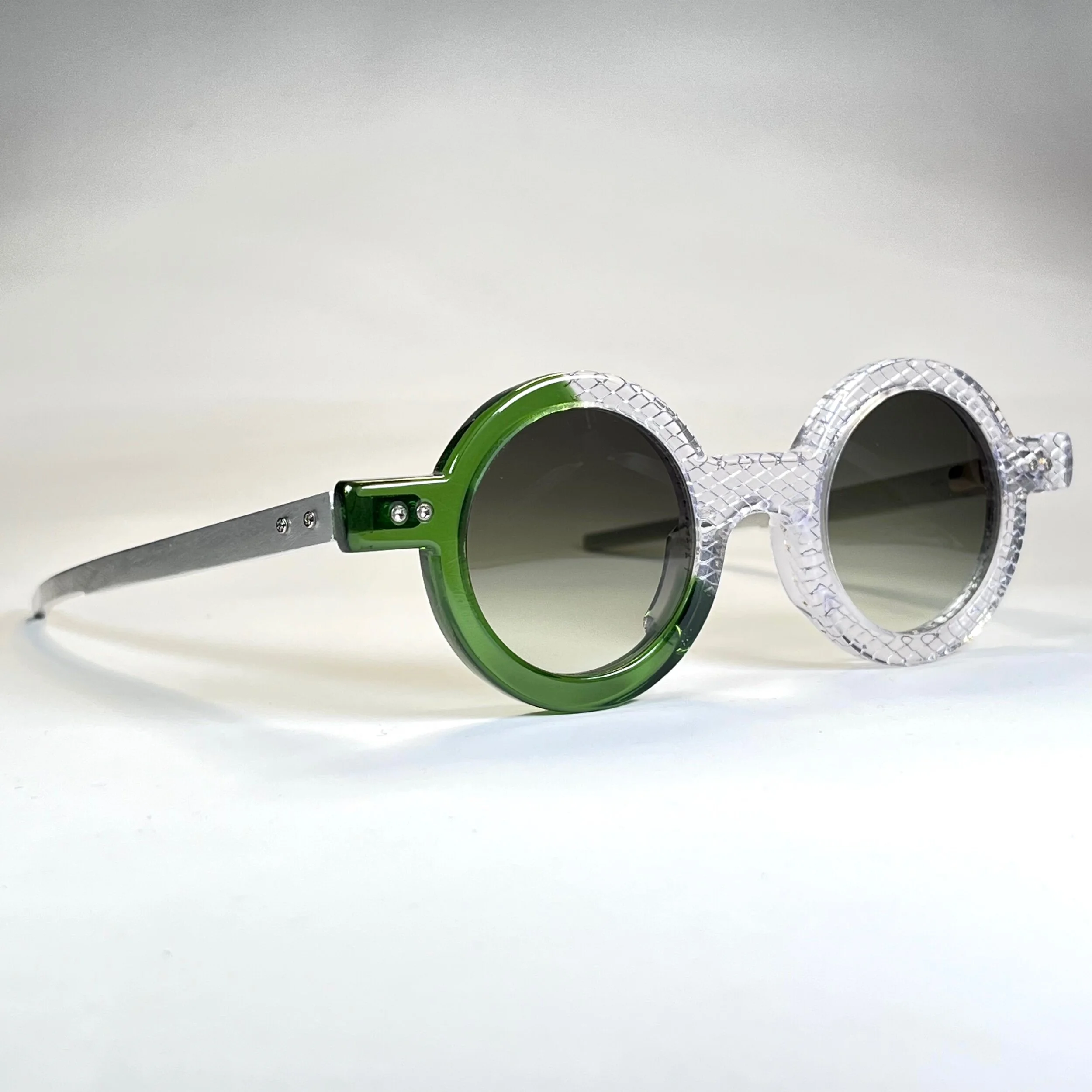 CEBF69F0-F05D-4285-8495-2149CC8E1554