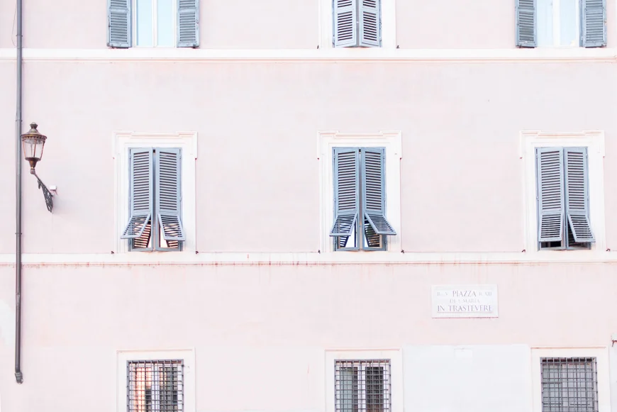 how to pack a carry on for stylish travel via rebecca-jacobs.com-9.jpg