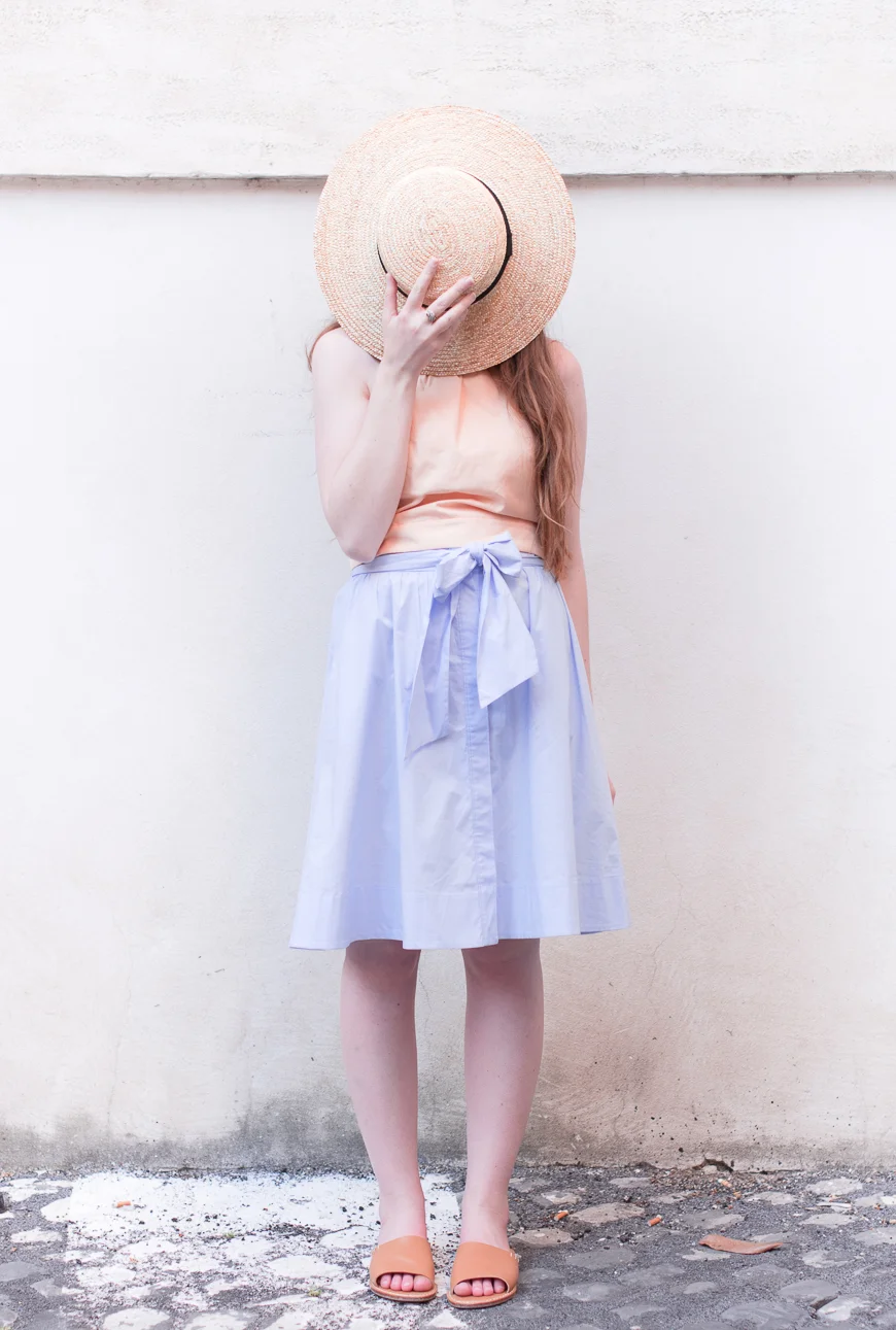 how to look comfortable and fashionable in travel-1-2.jpg