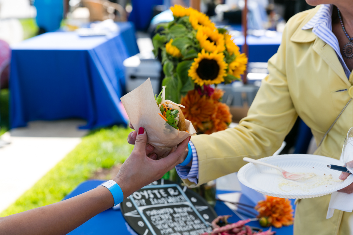 photo of oysterfest - sandwiches