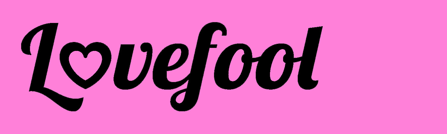 Lovefool font BlackonPink.jpg