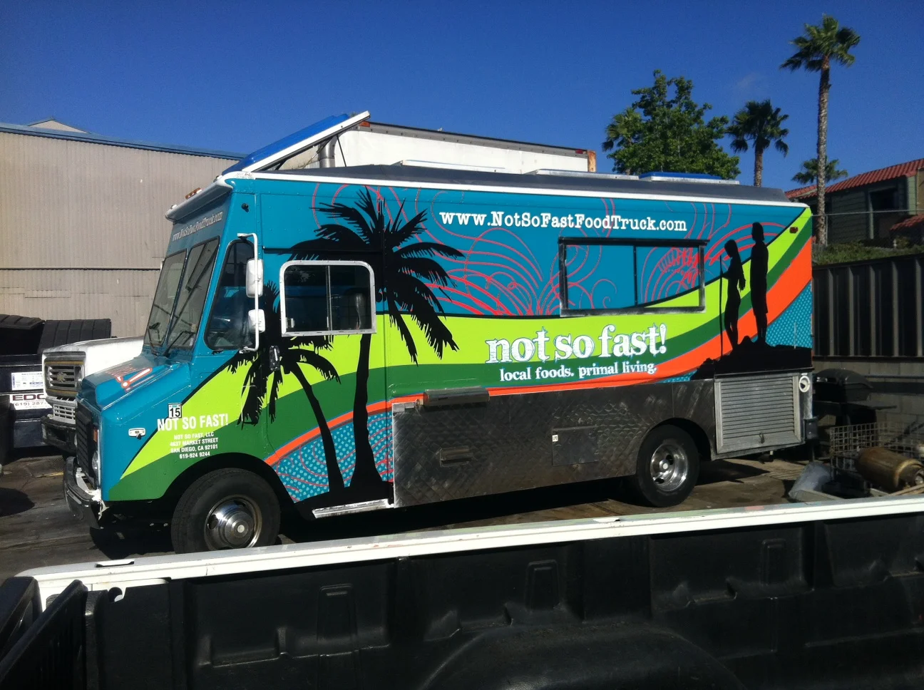 truckright.jpg