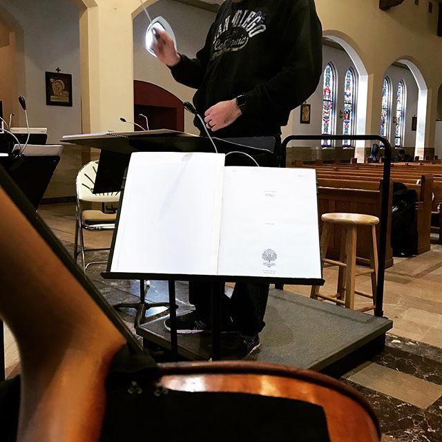 This week: premiering Dorman, with Dorman conducting. Excited to be back at it with @citymusiccleveland once again!
#cello #conductor #orchestra #newmusic #premiere #cleveland #thisiscle #music #spring