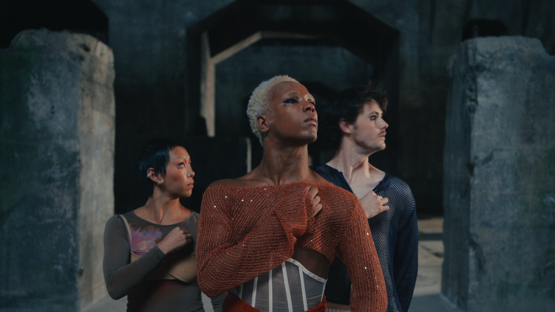 SUNO_Dancer_MV__1.2.1.jpg