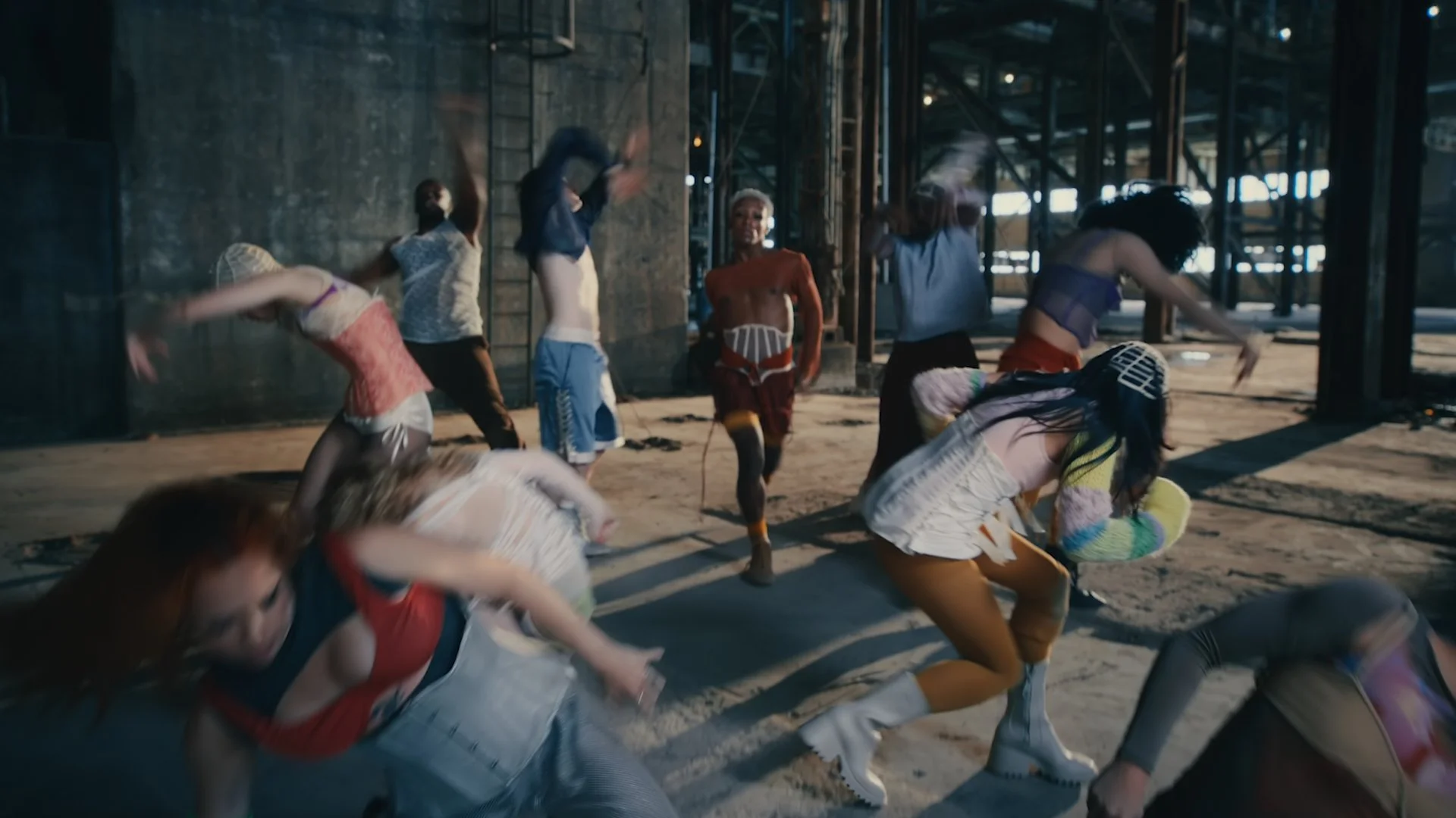 SUNO_Dancer_MV__1.2.4.jpg