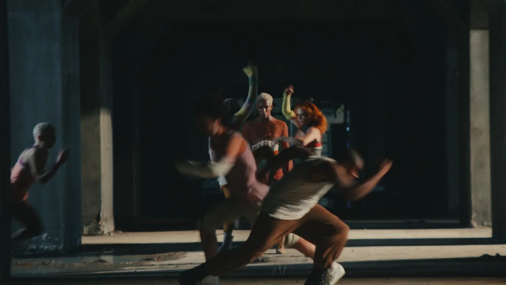 SUNO_Dancer_MV__1.2.8.jpg