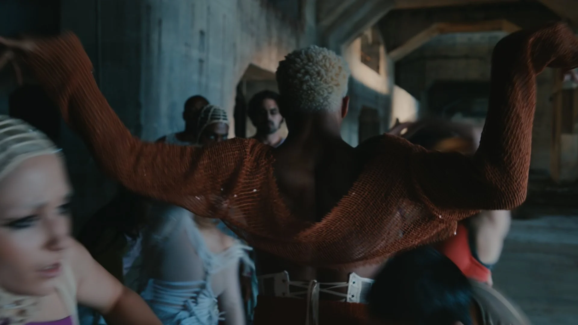 SUNO_Dancer_MV__1.2.12.jpg