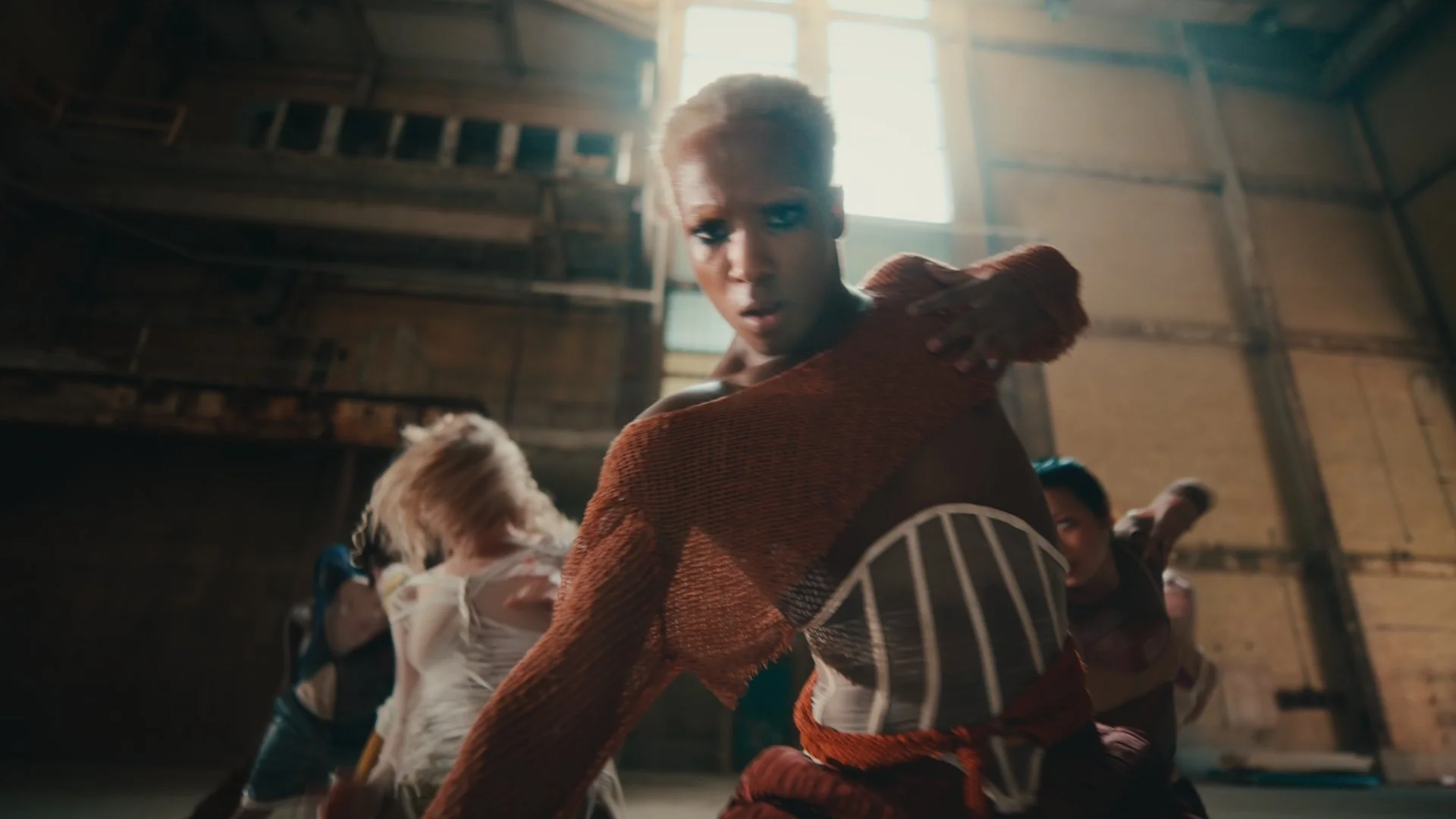SUNO_Dancer_MV__1.2.28.jpg
