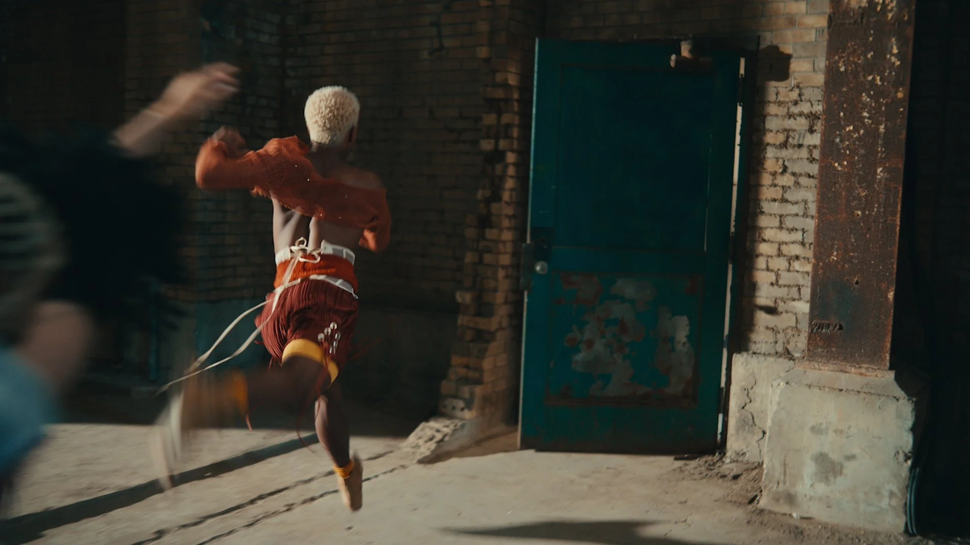 SUNO_Dancer_MV__1.2.29.jpg