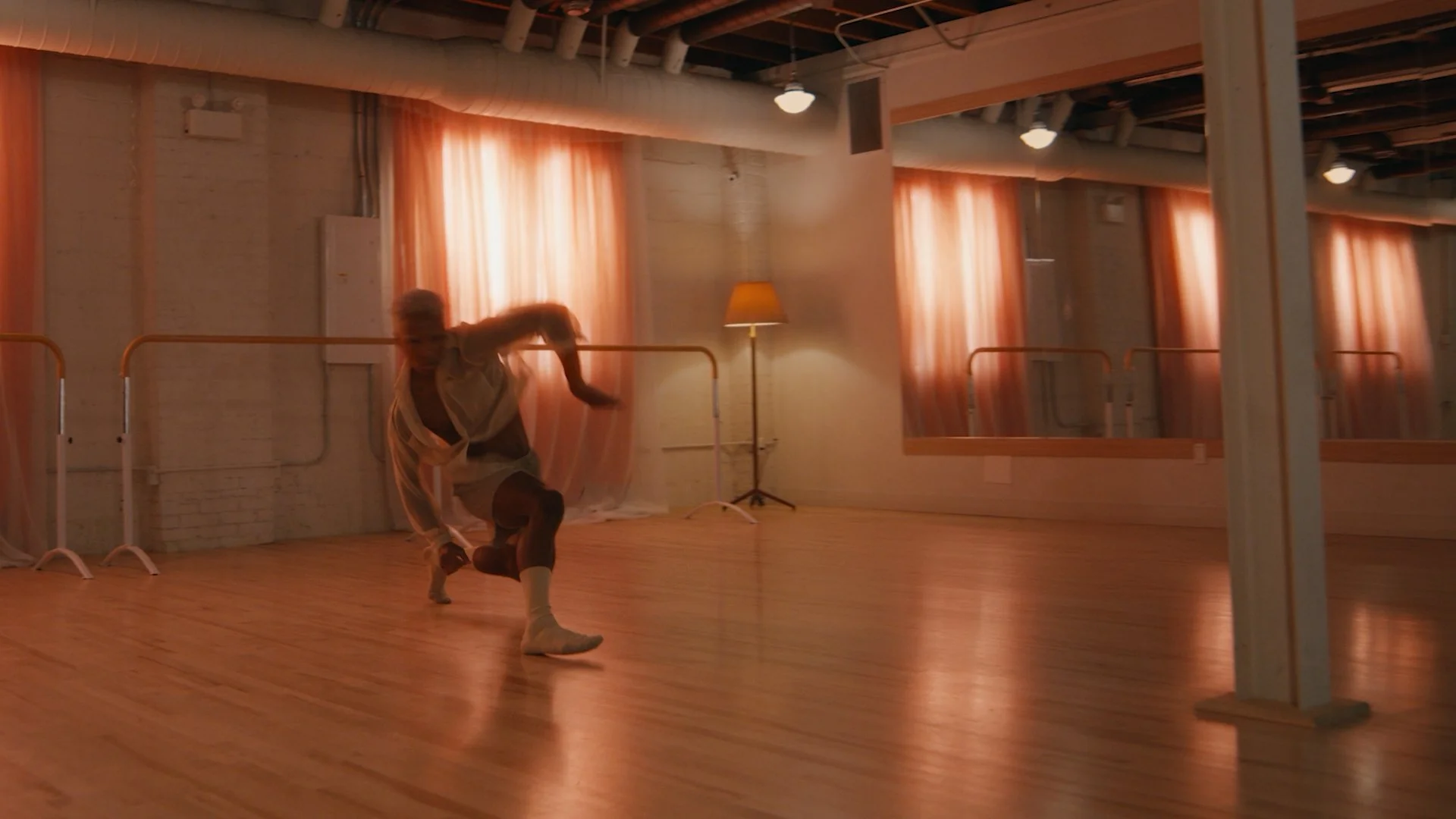 SUNO_Dancer_DOC__1.1.13.jpg