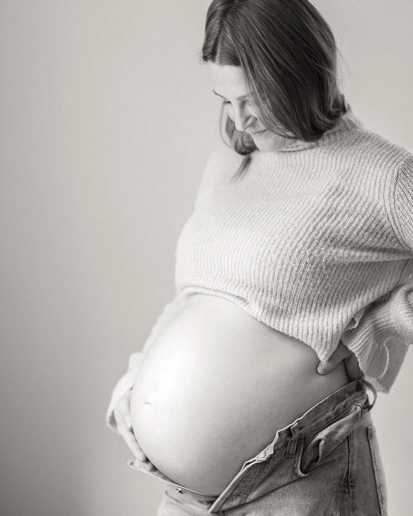 Pregnant, but cooler 😎💕