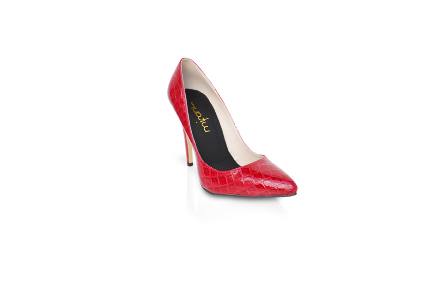 Red-pumps-croc-front-side.jpg