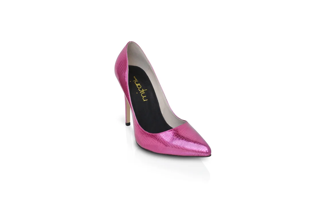 Pink-pointy-metallic-heels-front-side.jpg