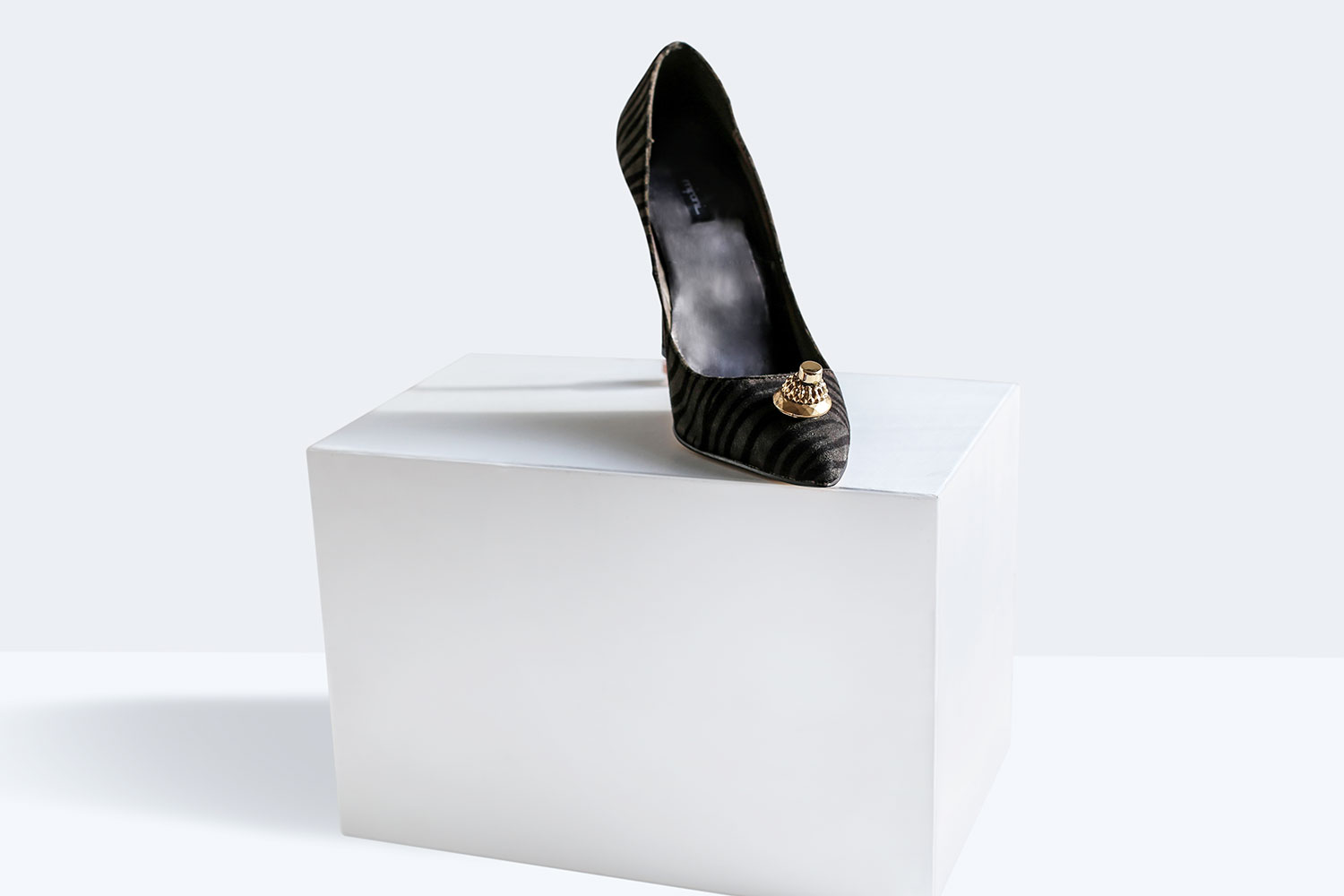 Green-black-zebra-stiletto.jpg