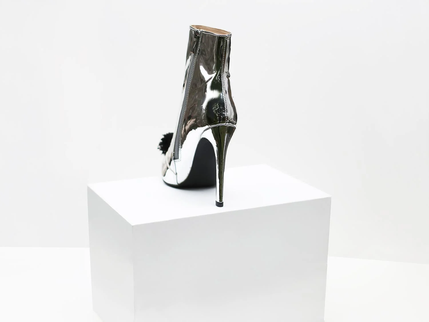 Metallic-silver-ankle-boots.jpg