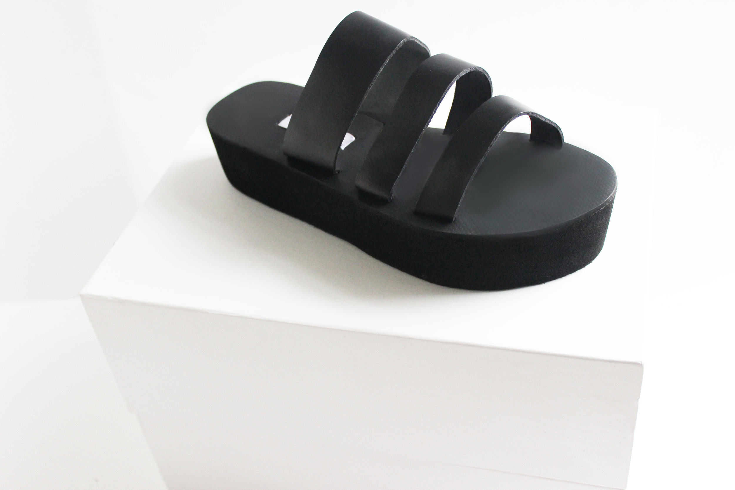 womens sliders designer