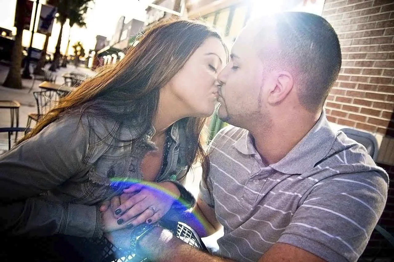 kiss.jpg
