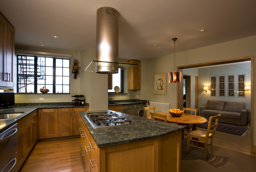 kr150 kitchen1_low.jpg