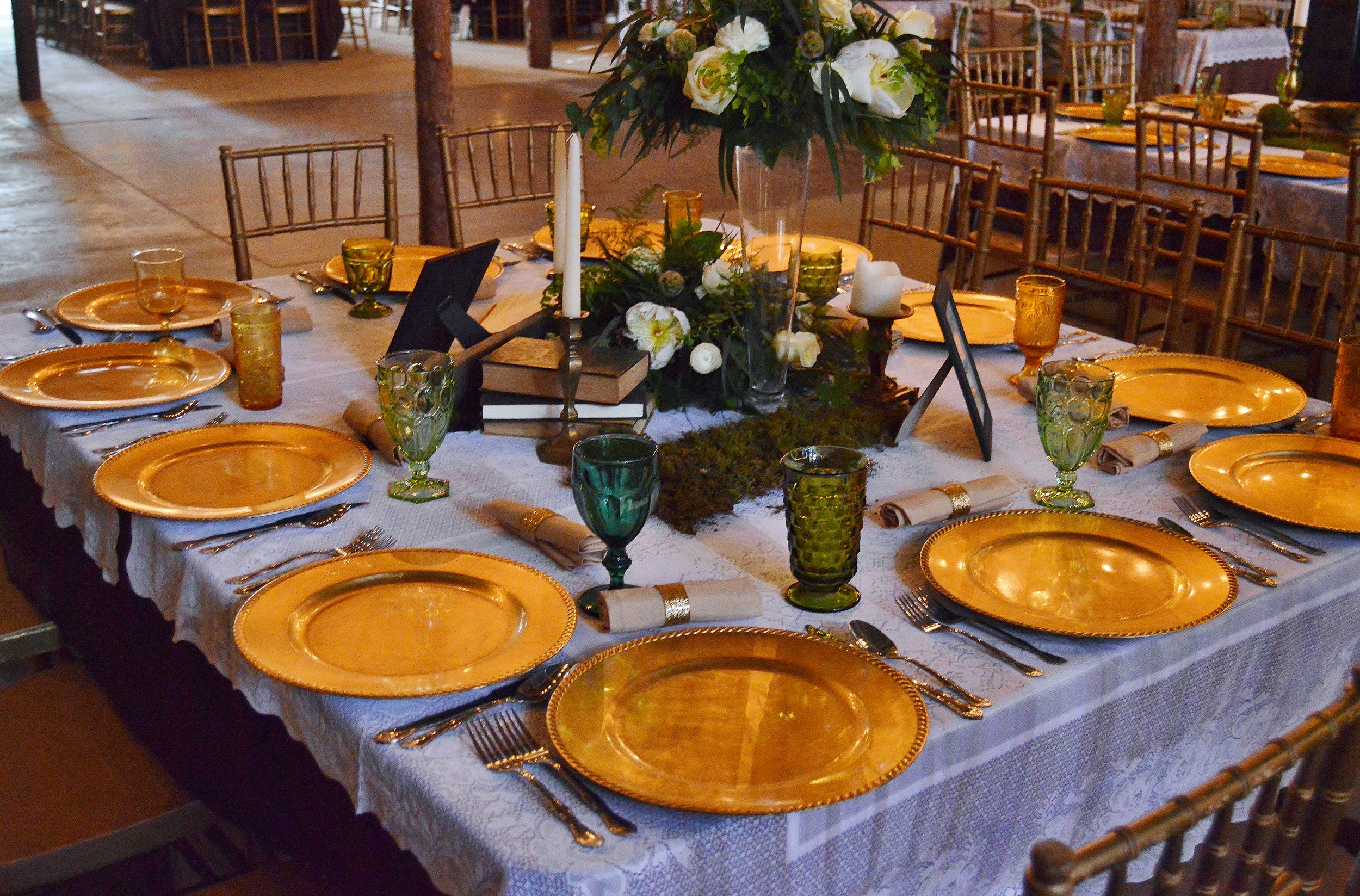 Their place settings were gorgeous! This mismatched glassware... swoon!