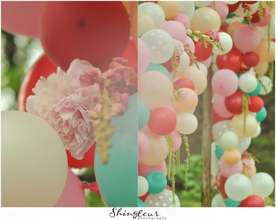 Shingleur Photography . Elopements at The Barn are the. absolute. best. ever. Sujey + Jeffrey 's was one of my favorites, thanks to this ridiculously amazing balloon-covered altar, the cutest mini naked cakes, and lots of fun color. And this elopement may or may not be on the blog tomorrow. ;)