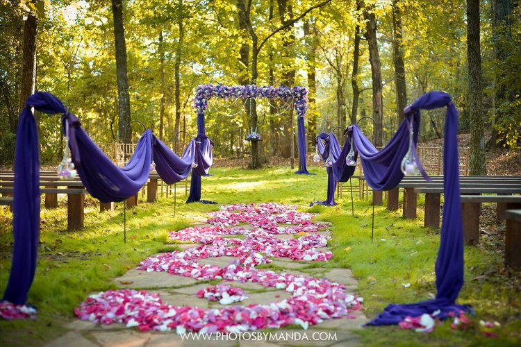 Photos by Manda , from Maudie + Matt 's wedding