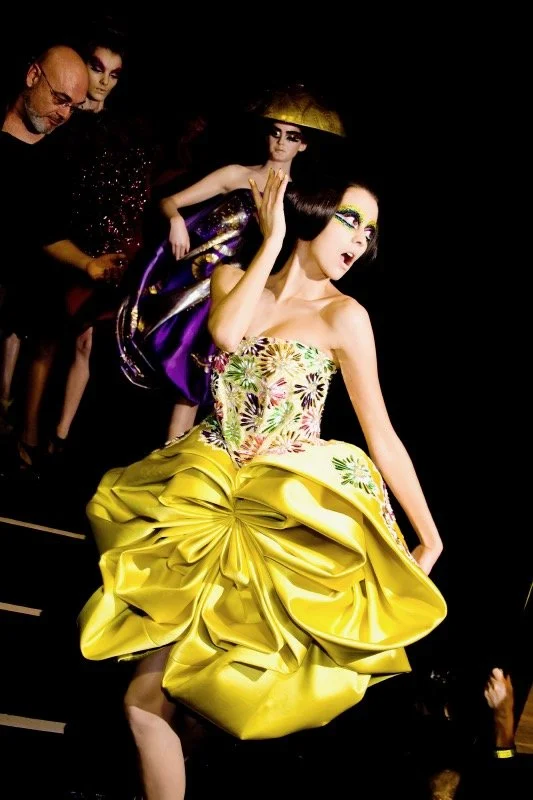 DiorBackstage2008YelloDress.jpeg