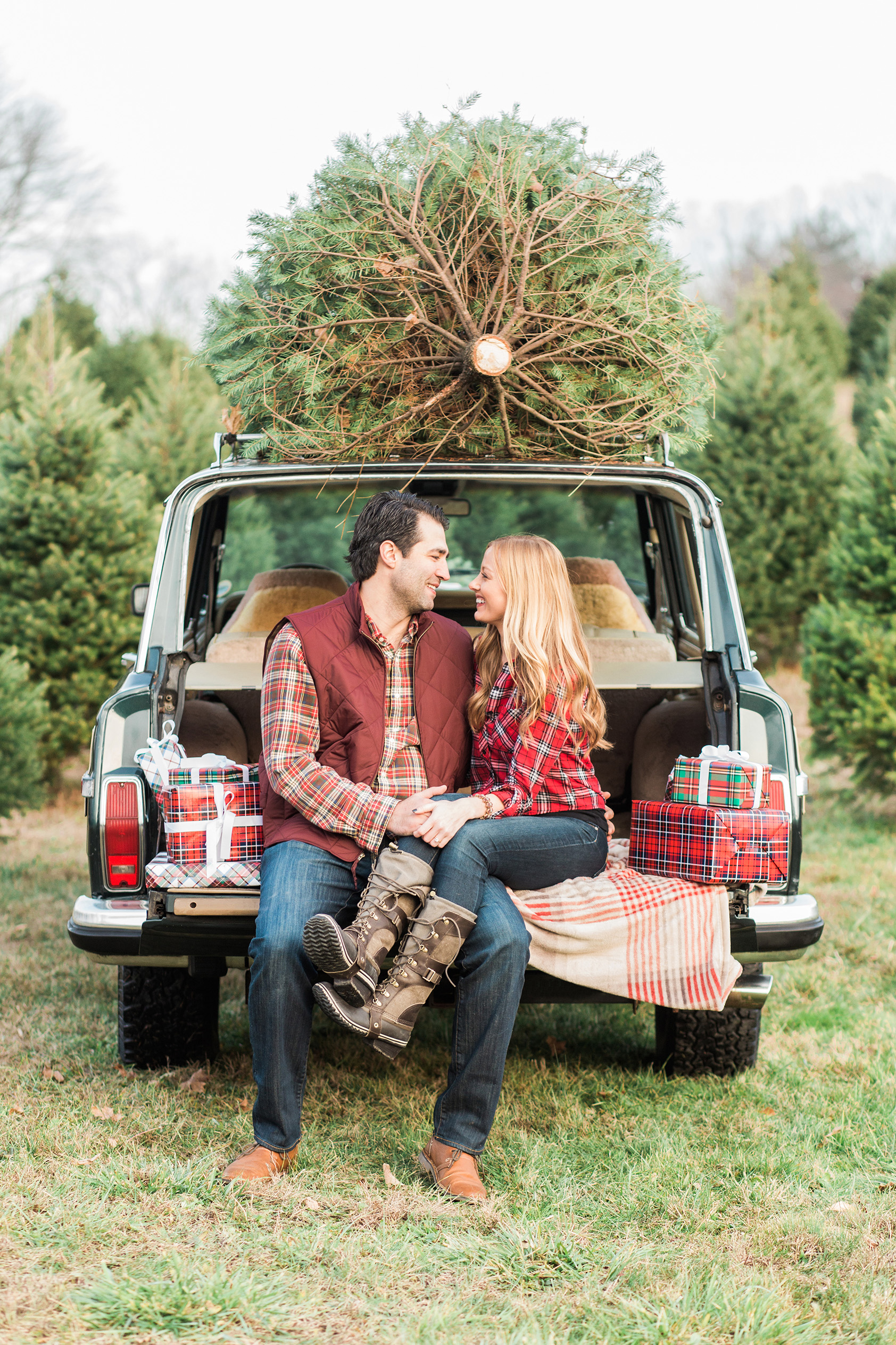 Hudson-Nichols-Christmas-Tree-Farm-Wagoneer-Engagement073.jpg