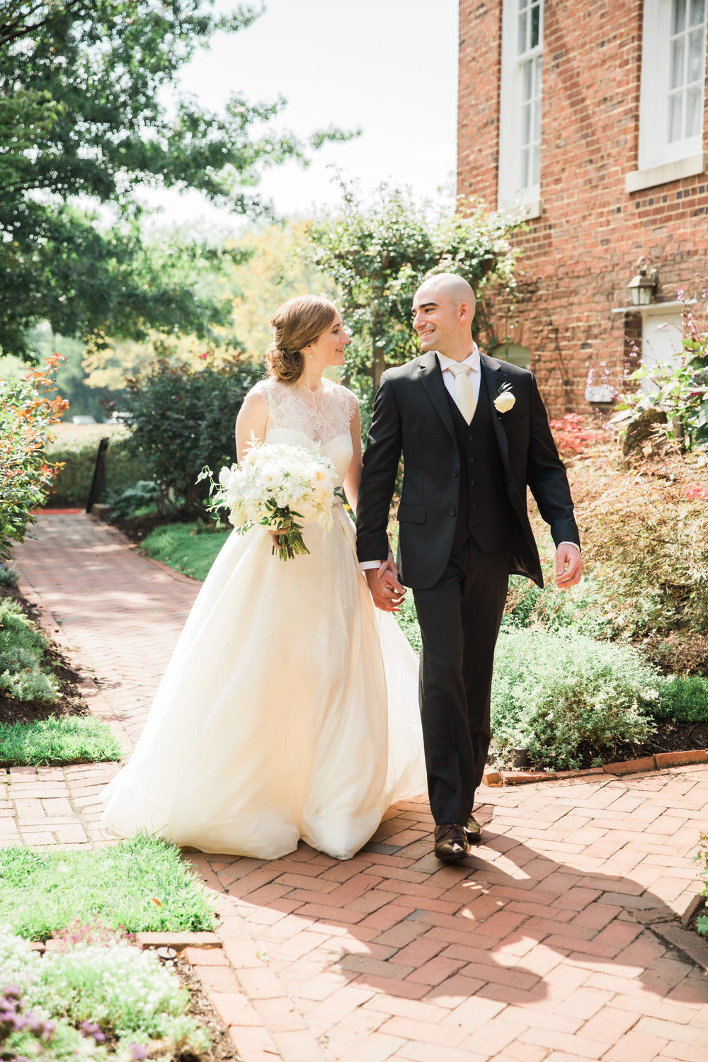 048-MA17_St-Marys-Catholic-Church-Annapolis-Wedding.jpg