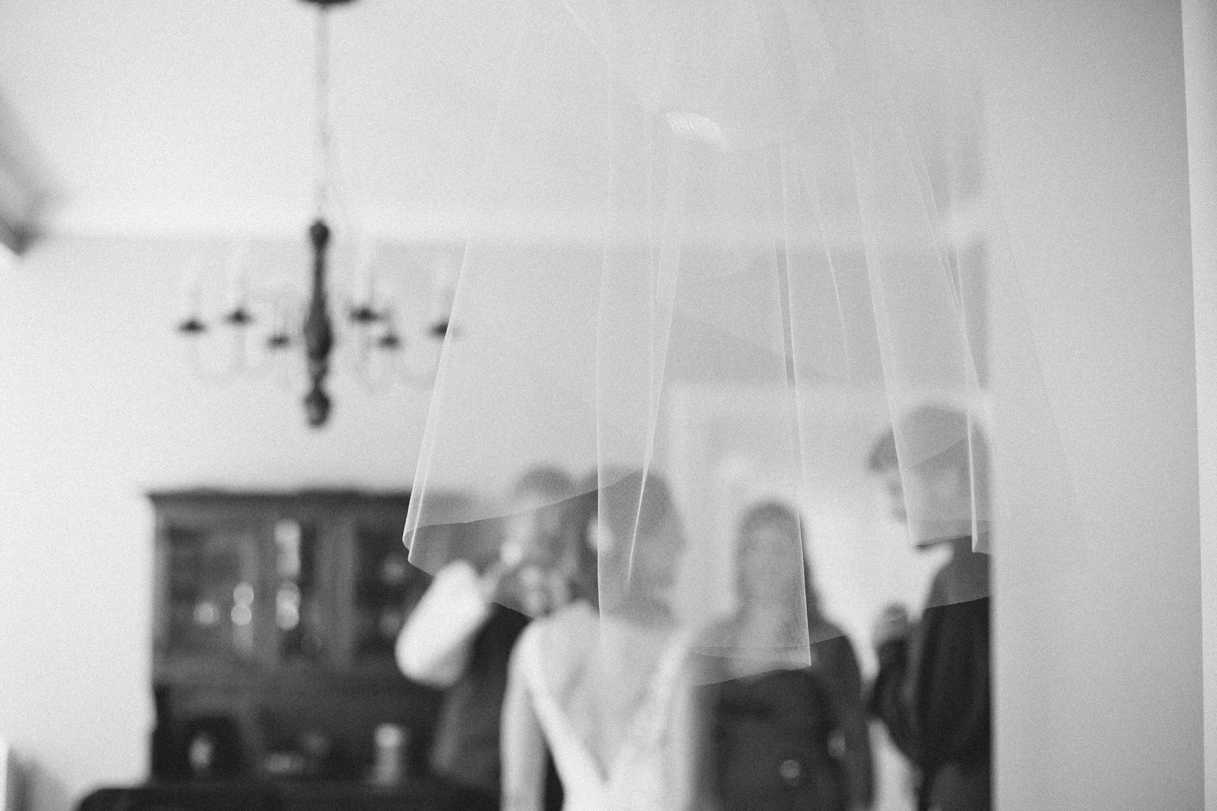 Nemours-Delaware-Art-Museum-Fall-Film-Wedding-Photographer-015.jpg