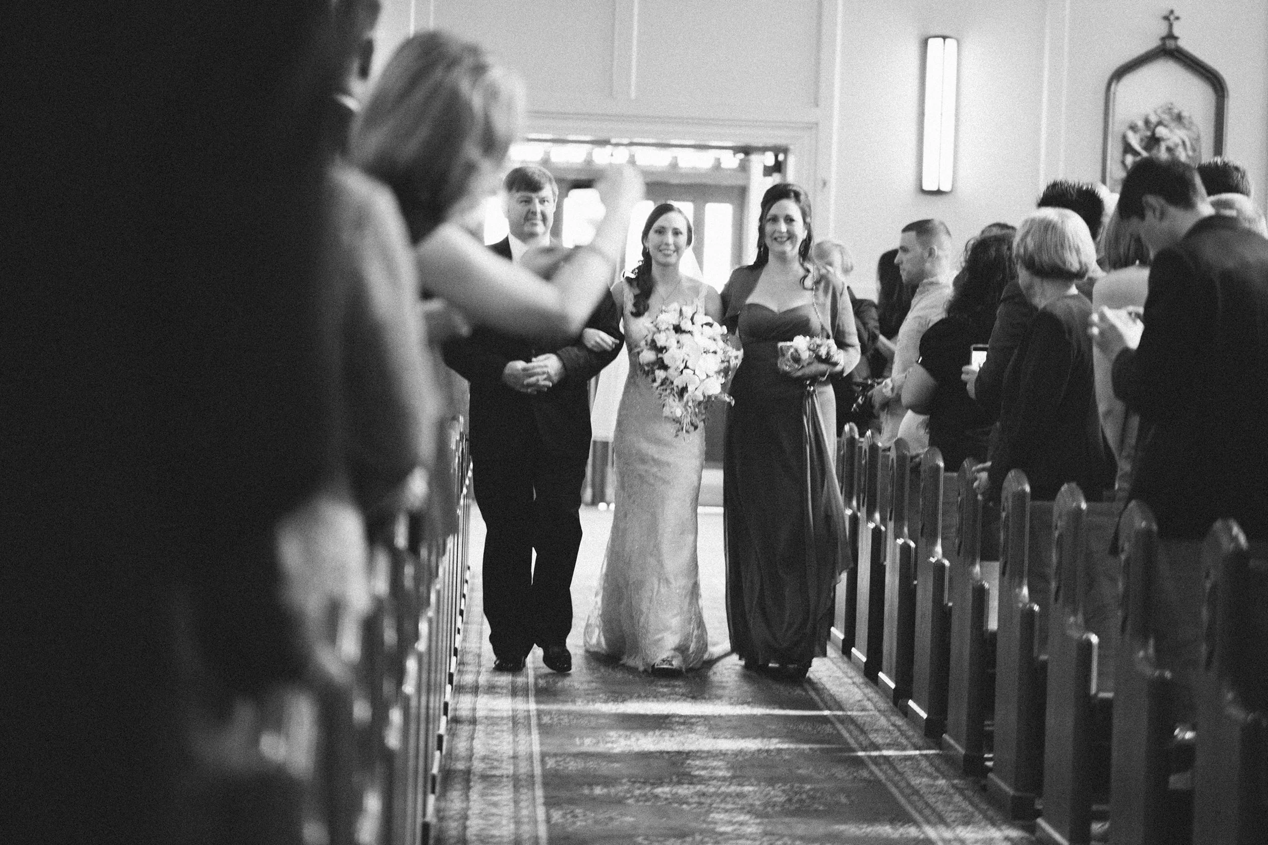 Nemours-Delaware-Art-Museum-Fall-Film-Wedding-Photographer-022.jpg